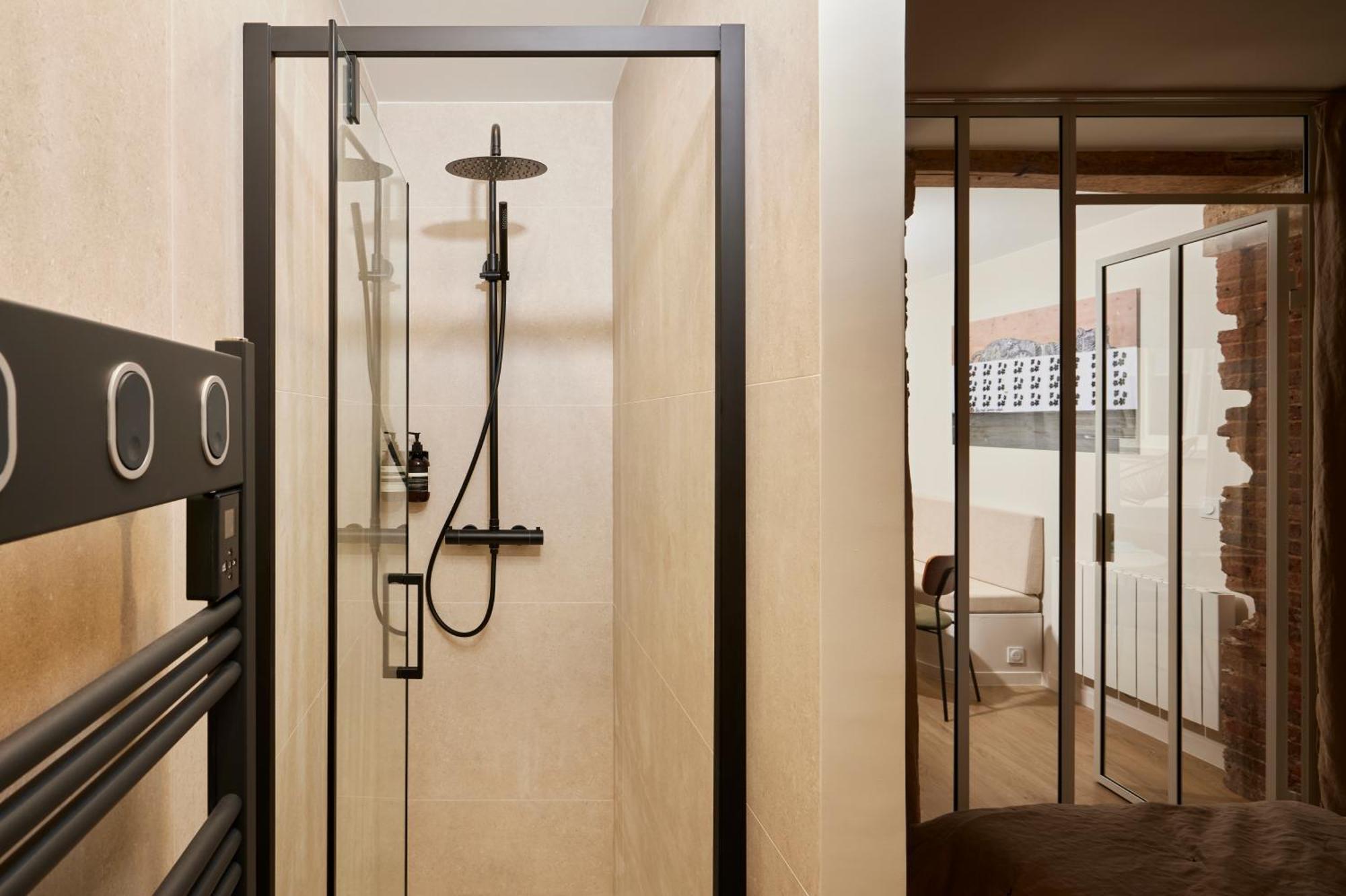 Stylish 2Br & 2Ba With Private Terrace Apartment Paris Exterior photo